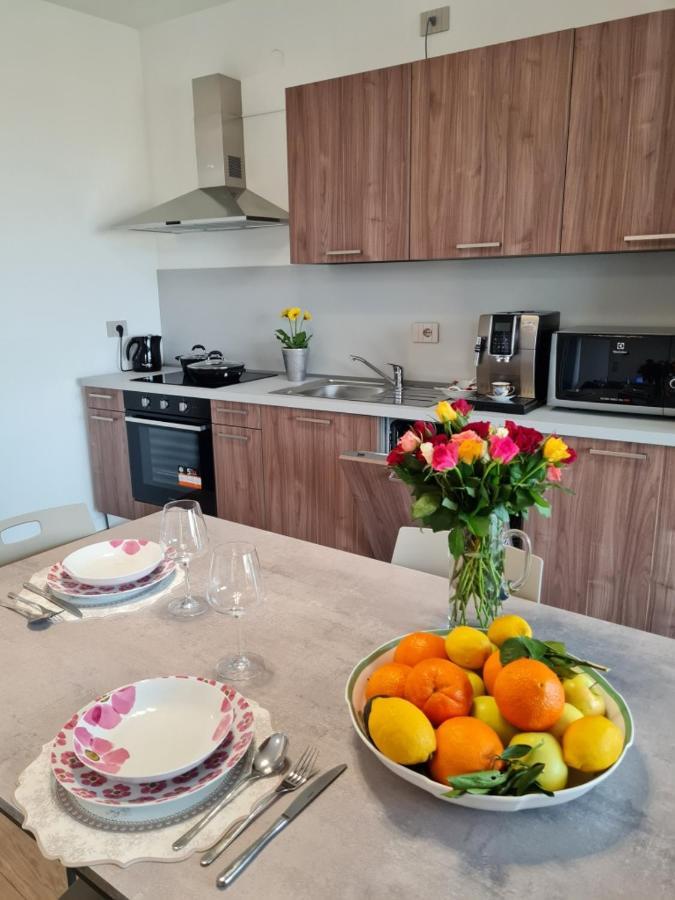 Sole Di Diana Luxury Apartments Peschiera del Garda Zewnętrze zdjęcie